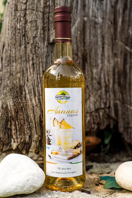 Liqueur d’Ananas 25%, 75Cl